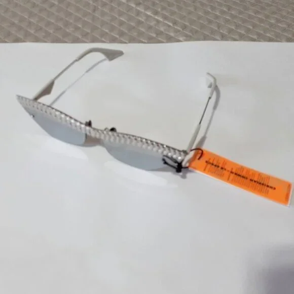 NWT Christian Cowan x Le Specs silver cat eye mirrored lens sunglasses